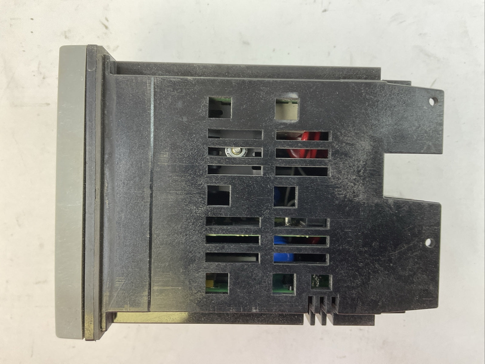 HONEYWELL DC2500-CE-3A00-200-00000-00-0 UNIVERSAL DIGITAL CONTROLLER 90-250VAC2