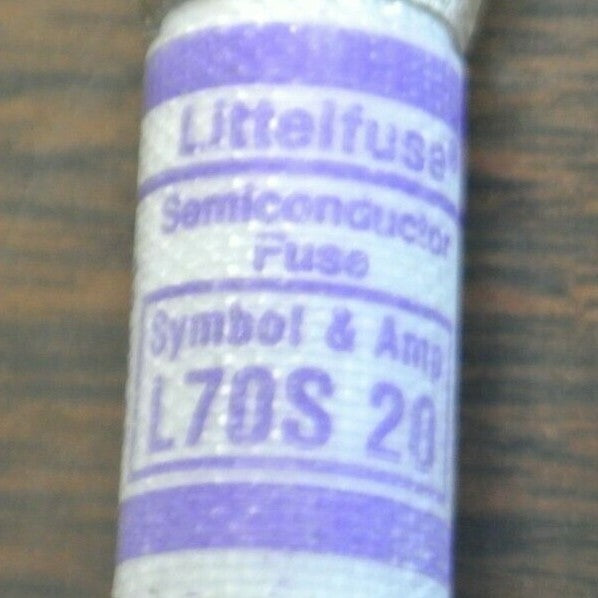LITTELFUSE L70S20 VERY FACT ACTING SEMICONDUCTOR FUSE / 700V / 20A / NEW SURPLUS1