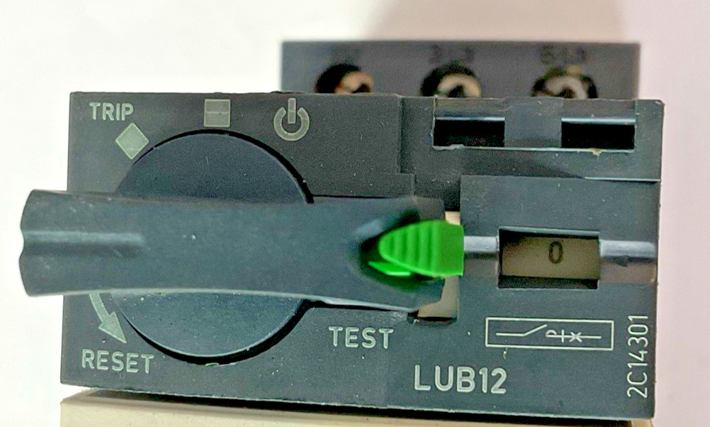 SCHNEIDER ELECTRIC LUCA05FU MANUAL MOTOR STARTER 240V CLASS102