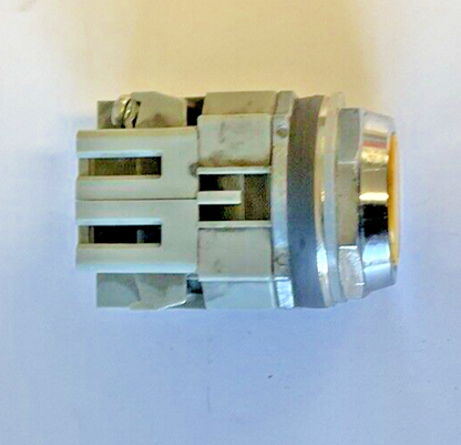 IDEC BST010 PUSH BUTTON ABD110N-Y5