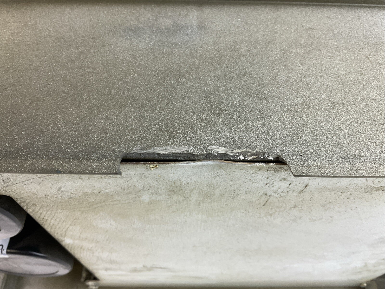 FUJI FRN020G11S-4UX FRENIC 5000G11 OUTPUT 3PH 20HP 380-460V30A SOURCE 380-480V8