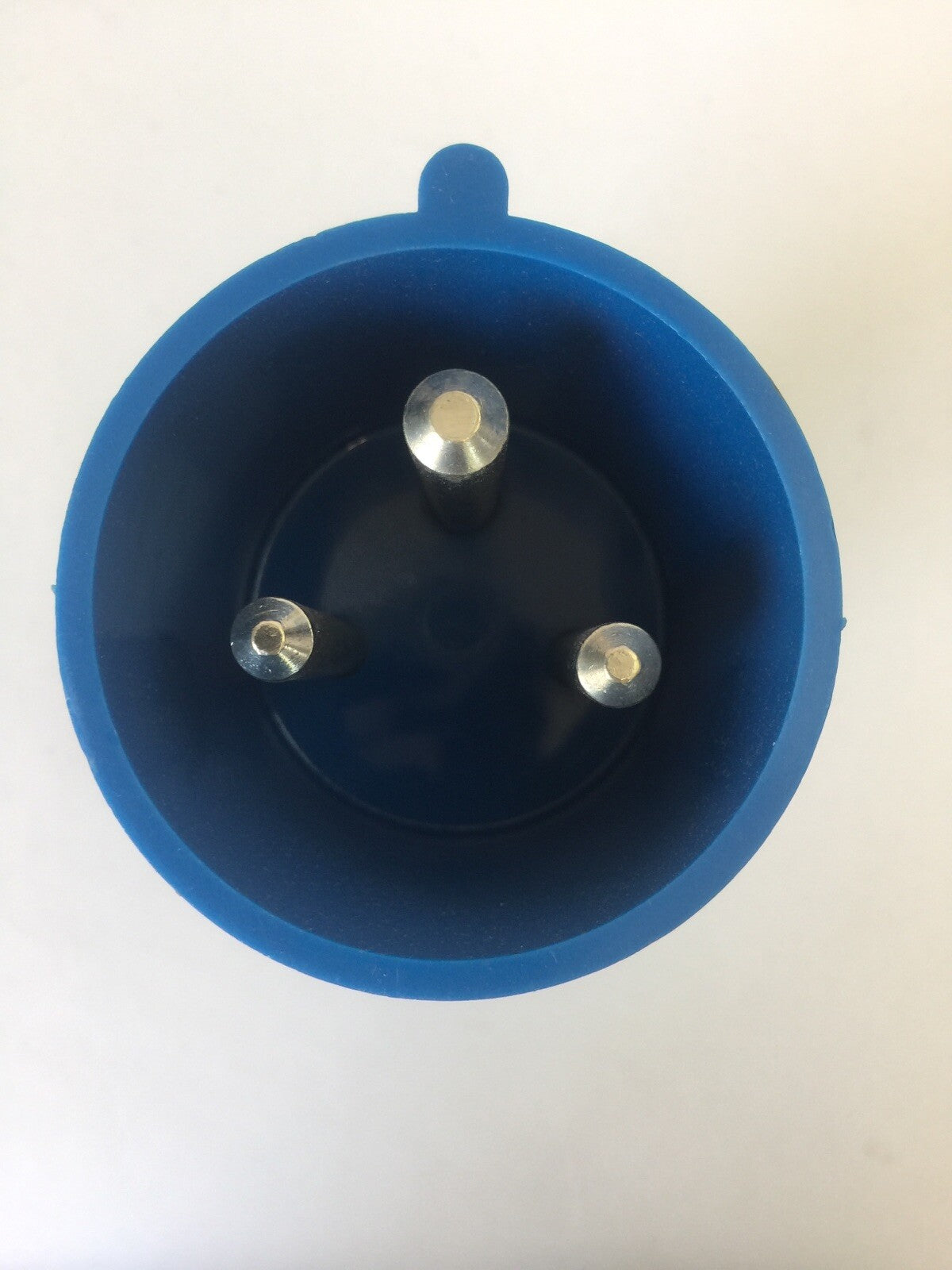 HUBBELL 360P6 PLUG 60AMP 250VAC 2POLE 3-WIRE GROUNDING FOR USE W/ 360R6 360C62