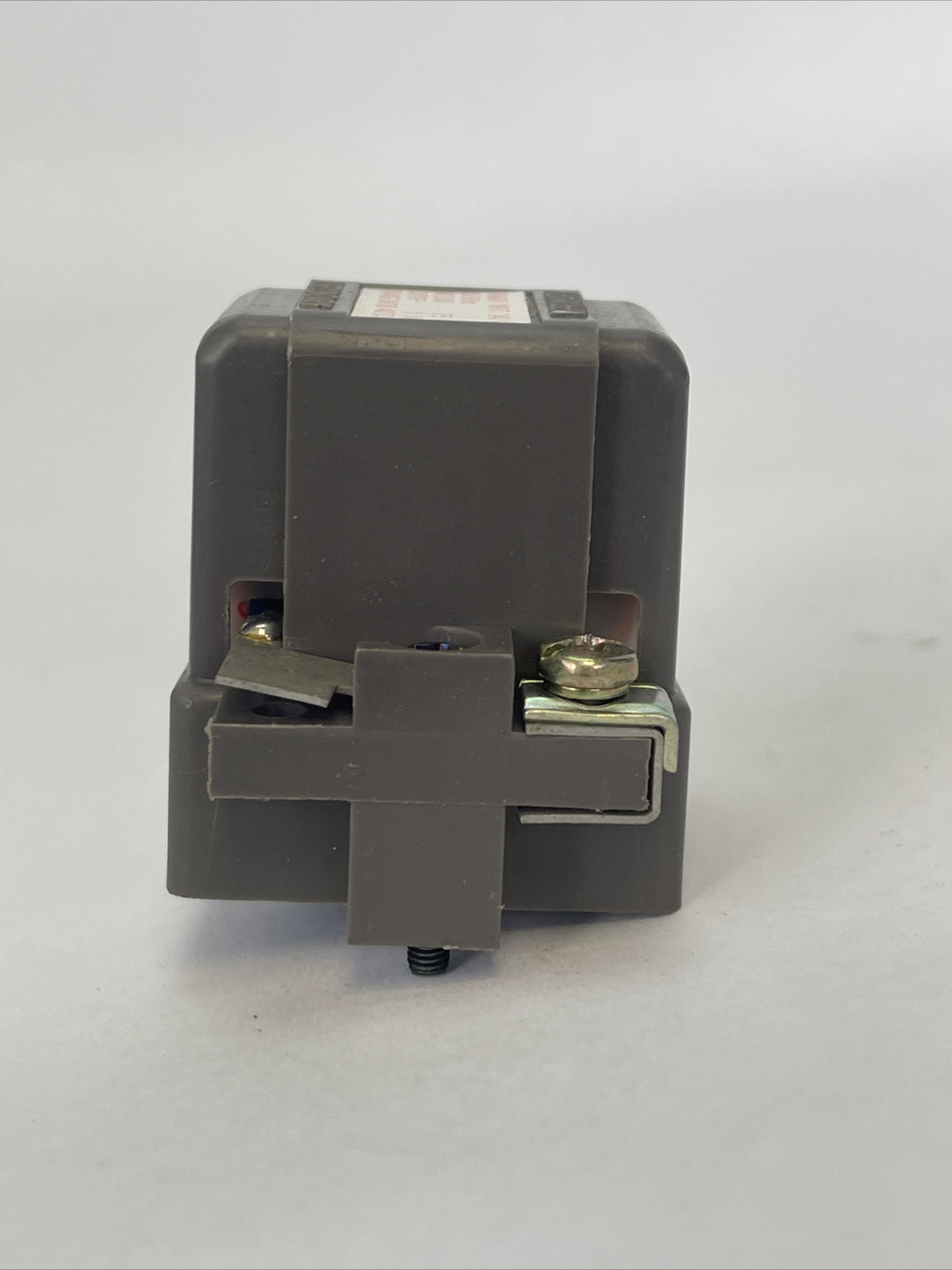 IDEC T2 TRANSFORMER POWER SUPPLY INPUT 240V 50-60HZ NO LOAD 7.5V OUTPUT 1VA2