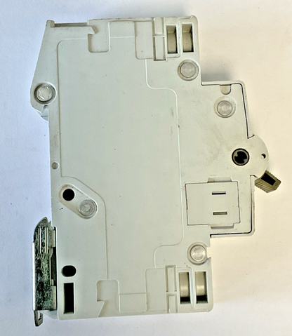 CUTLER HAMMER WMS1D02 CIRCUIT BREAKER 240VAC ***LOTOF2***3
