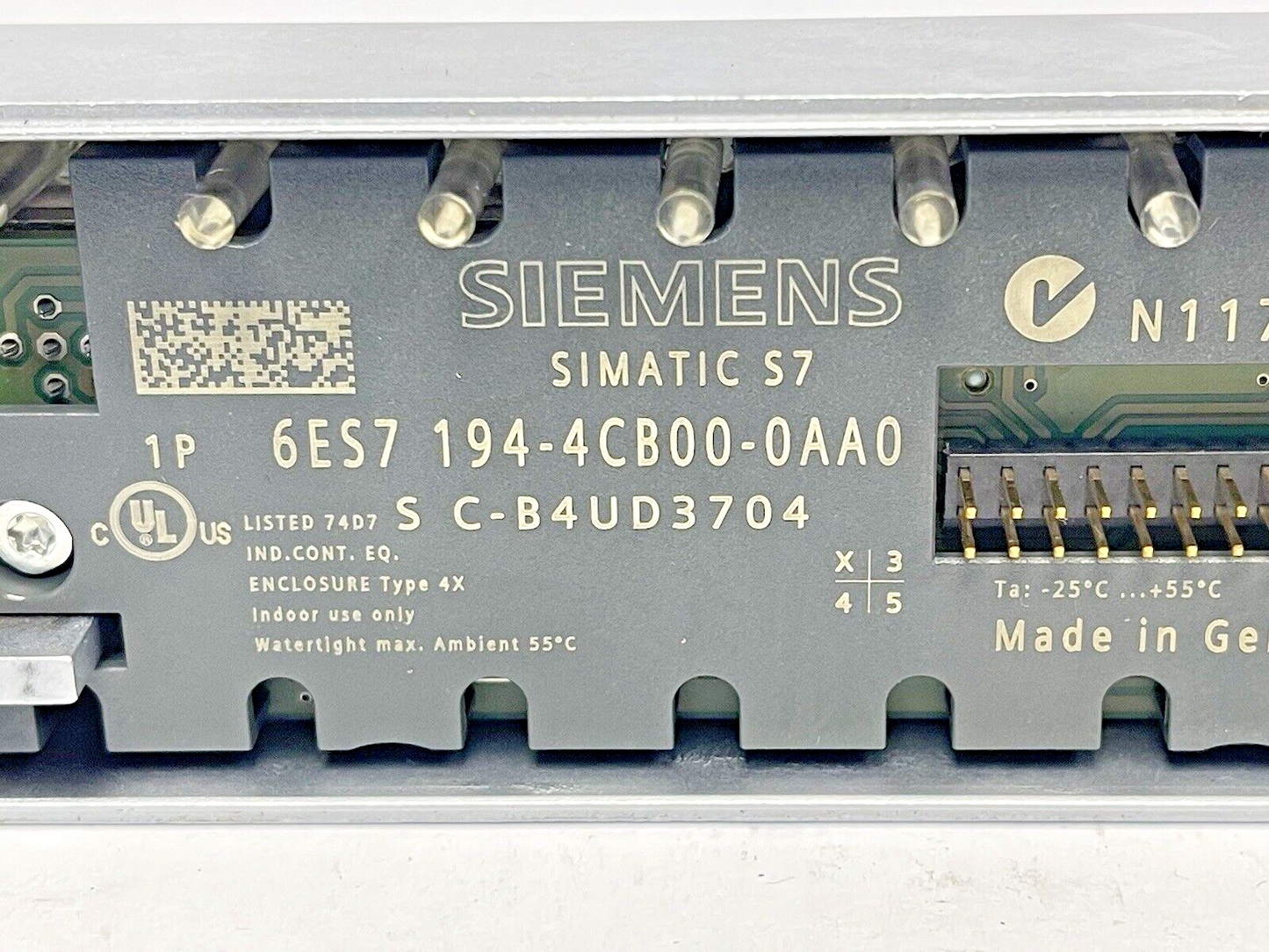 SIEMENS -6ES7 194-4CB00-0AA0 -SIMATIC DP CONNECTION MODULE FOR ET 200 PRO, 8xM121