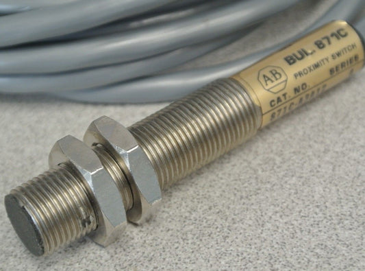 ALLEN-BRADLEY 871C-A3A12 CYLINDRICAL INDUCTIVE PROXIMITY SWITCH / 10-30VDC 3mm0