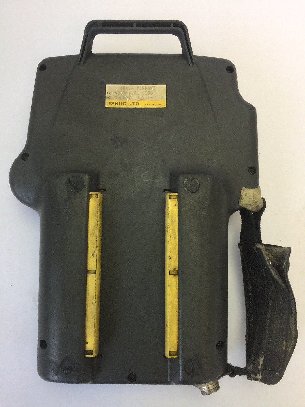 FANUC A05B-2301-C360 TEACH PENDANT PLASTIC HAS CRACKS CRACK/SCRATCH IN GLASS9