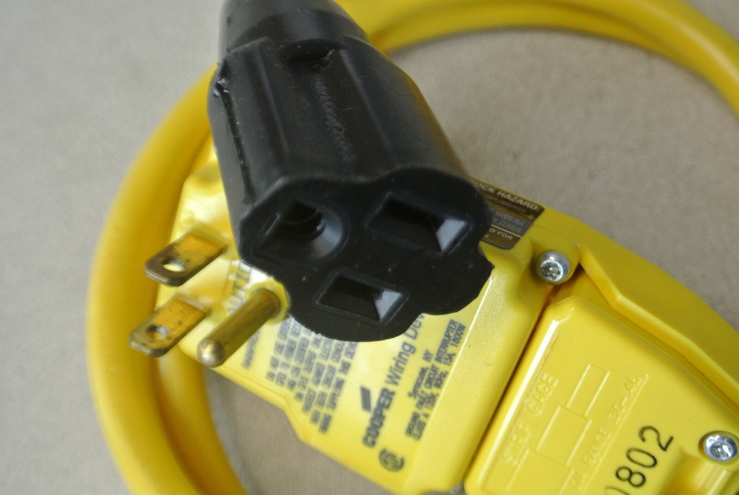 COOPER GFP102M IN-LINE GFCI / 15A / 125V / 2P / 3W GRND / 90° / 6 Ft3