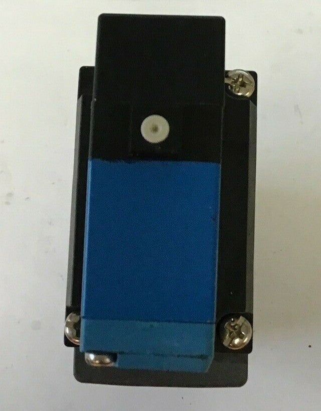 SMC VSR8-6-FG-D-3EZ-V1 SOLENOID VALVE 142PSI 24VDC 1.8WATT 0.075A7