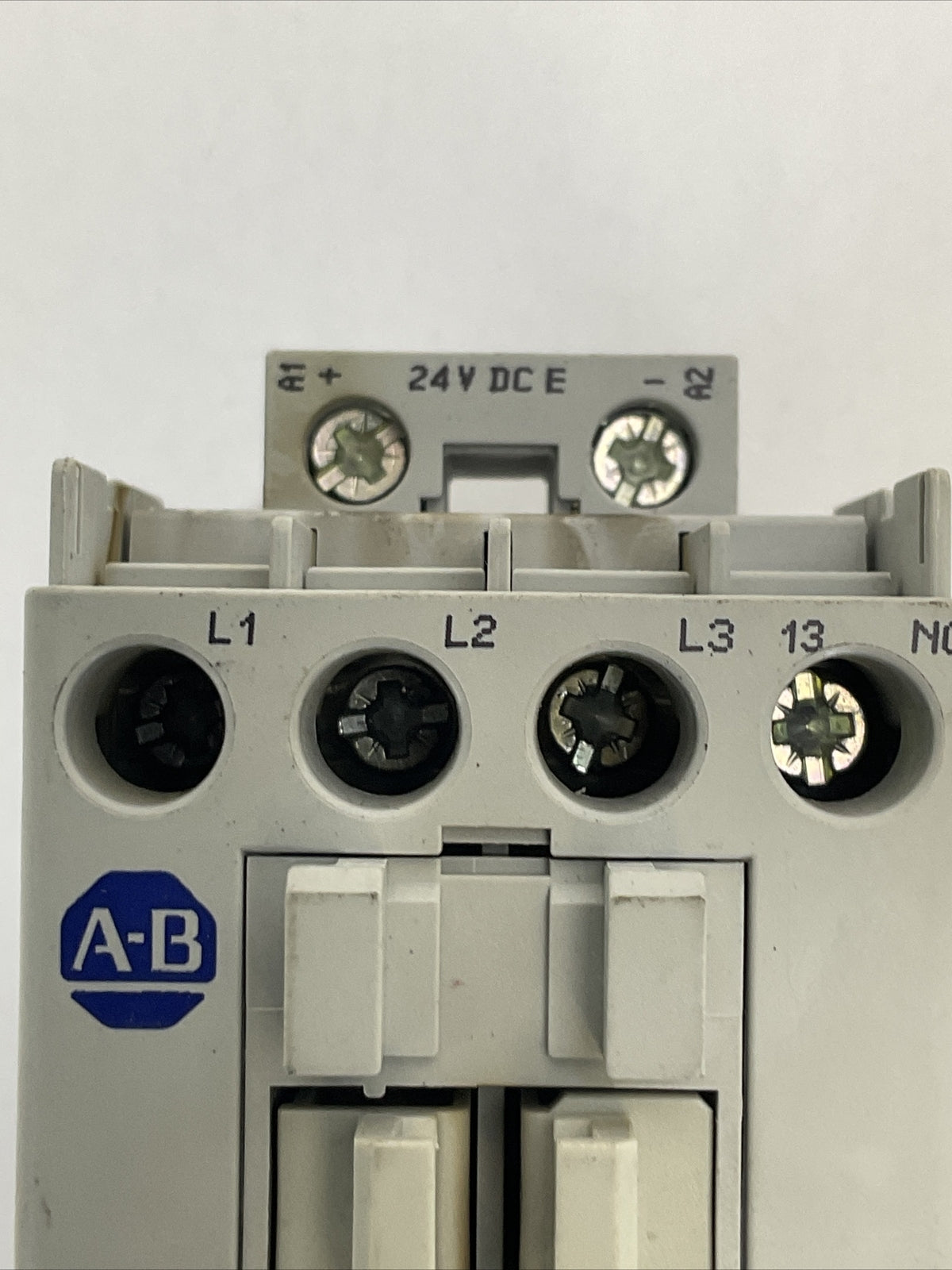 ALLEN BRADLEY 309-AOEJ-EEC (300-AOE*930+193-EECB) 600VAC 18A 3PH 5HP COIL 24VDC3