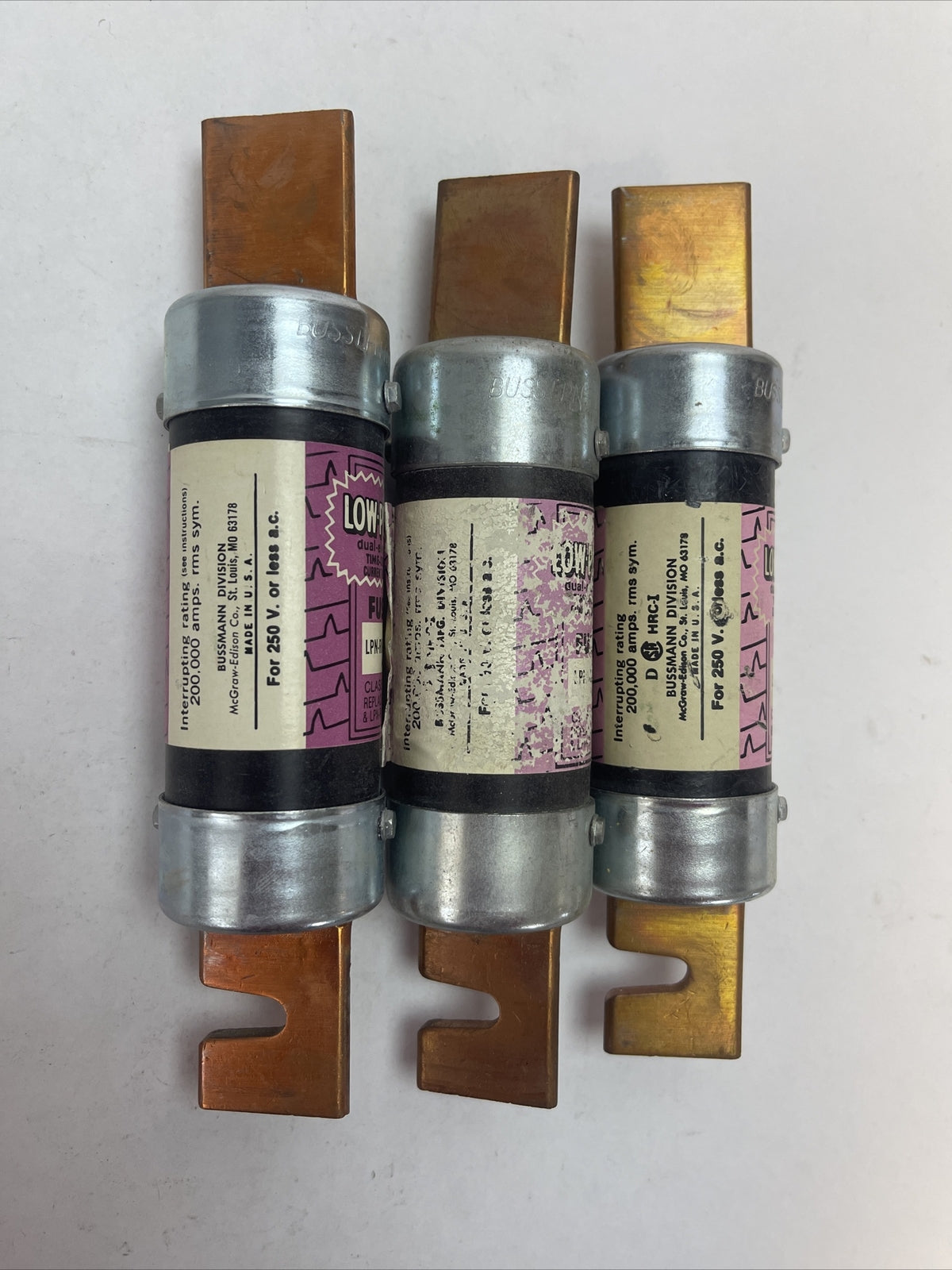 BUSSMANN LPN-RK 200 LOW-PEAK CLASS RK1 FUSE TIME DELAY 200AMP 250VAC (LOT OF 3)3