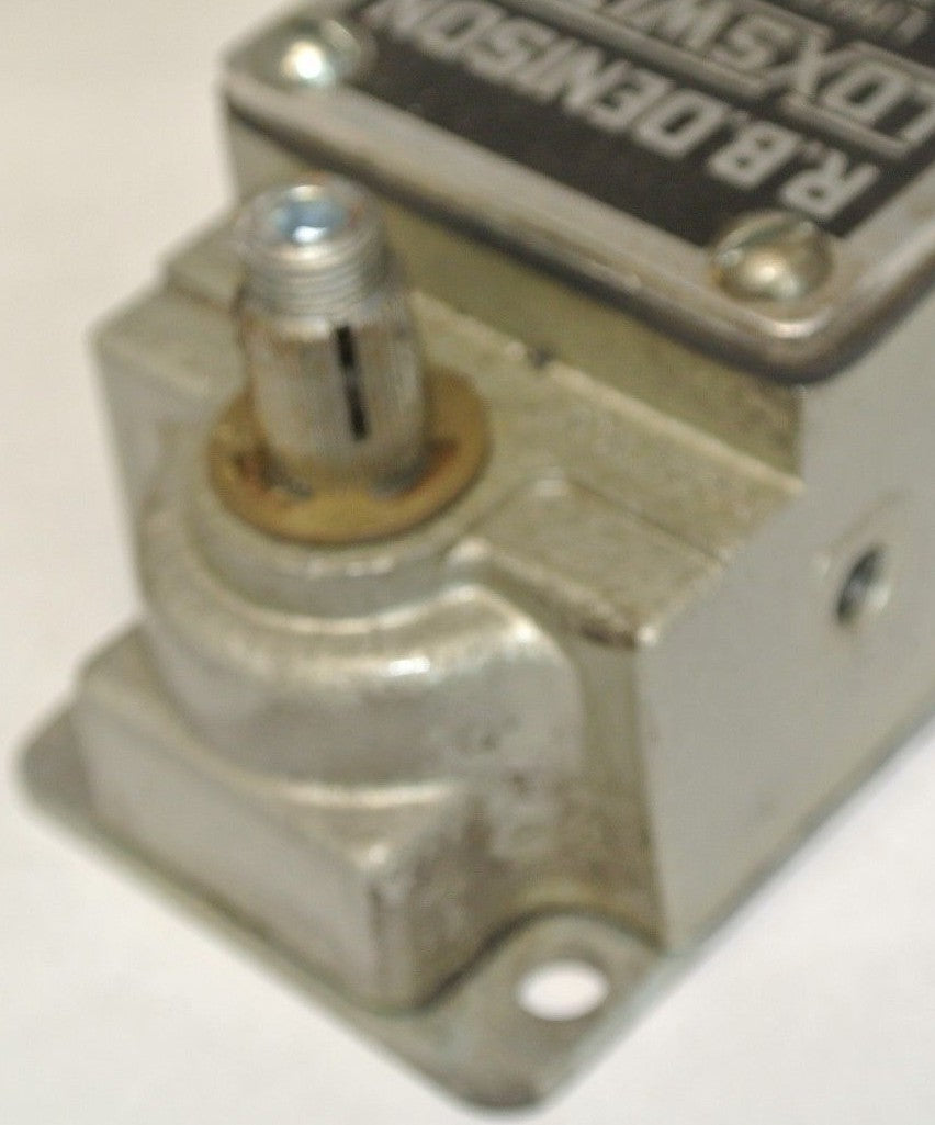 R.B. DENISON L100WNC-2M LIMIT SWITCH 600V MAX GOULD / TELEMECANIQUE NEW SURPLUS5