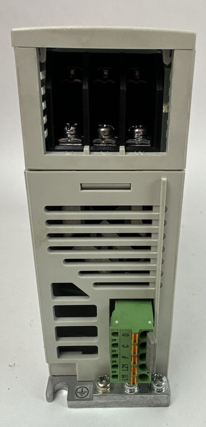 MITSUBISHI MDS-B-SVJ2-01 SERVO DRIVE UNIT OUTPUT 1.2A 3PH 170V INPUT 200-230V2