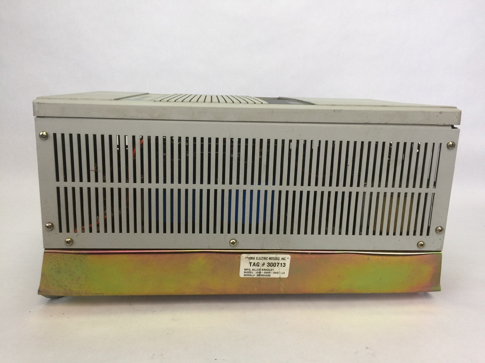 ALLEN BRADLEY 1336-B005-EAD-L3 CONSTANT TORQUE 3-PH AC DRIVE OUTPUT 380/415/460V7