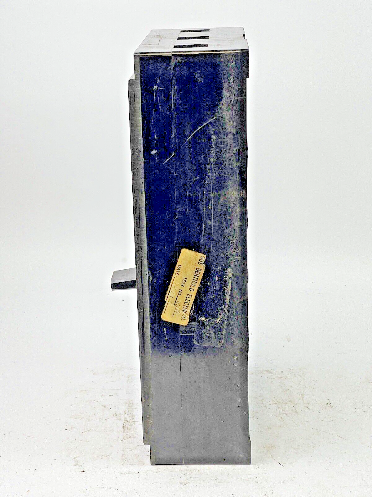 ITE / SIEMENS - ET7004 - CIRCUIT BREAKER -225 AMP, 600 VAC, 3 POLE W/ 100 A TRIP7