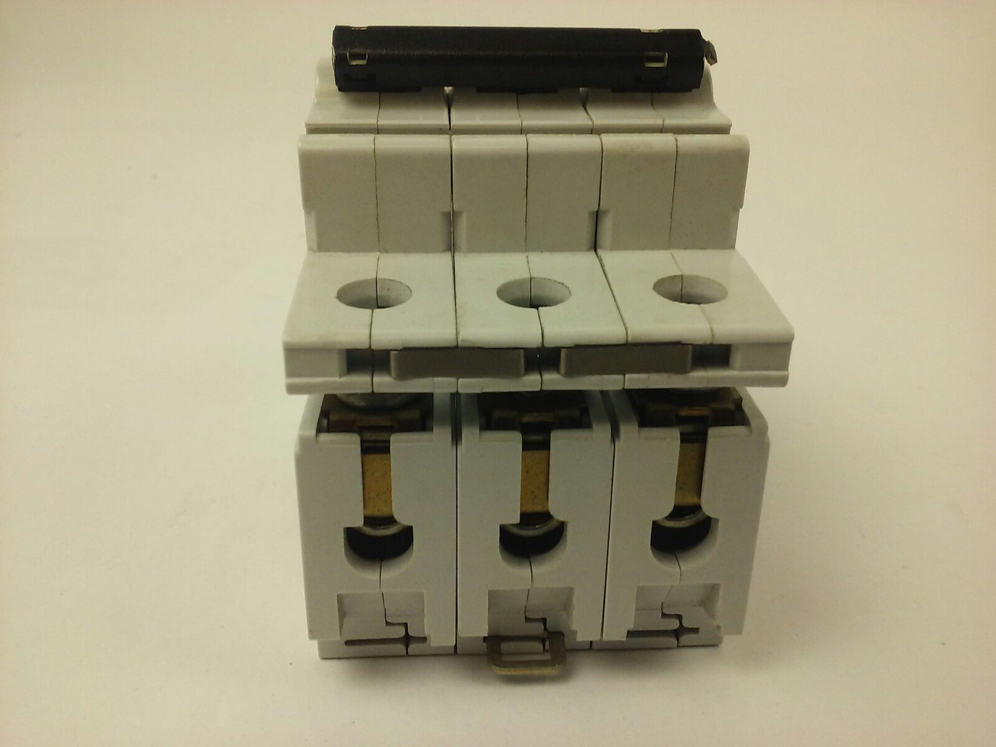 ABB S273, CIRCUIT BREAKER, K 16A, 3POLE, 277/480VAC, MAX 440, 10KA, VDE0660, NEW1