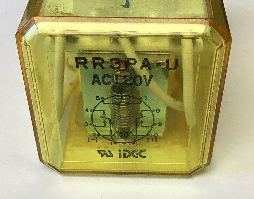 IDEC RR3PA-U RELAY 120VAC 50/60HZ ***LOTOF4***1