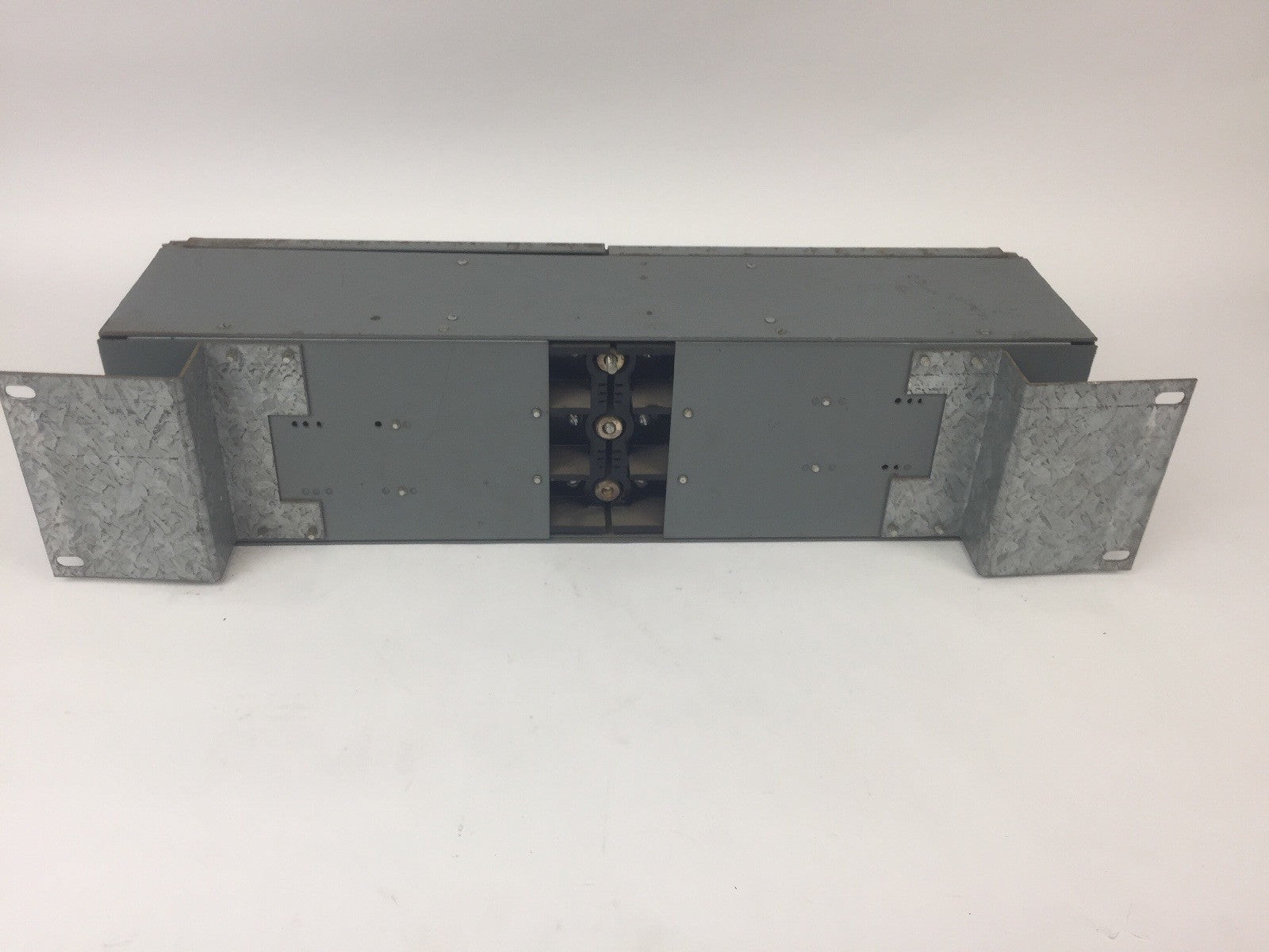 SYLVANIA QSFT353B TWIN PANELBOARD FUSIBLE 30AMP 600VAC 3 POLE 7 1/2 HP3