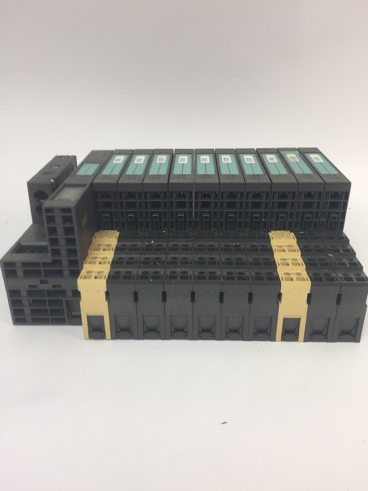 SIEMENS 1P 6ES7 151-1AA04-0AB0, 138-4CA01-0AA0, 131-4BD01-0AA0, 132-4BD31-0AA01