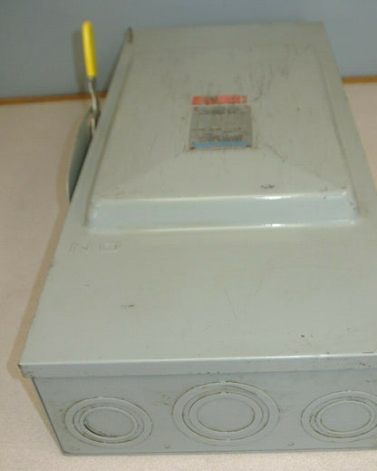 CROUSE-HINDS GH424N GENERAL DUTY FUSIBLE SAFETY SWITCH / 240V / 200A / 60HP MAX4
