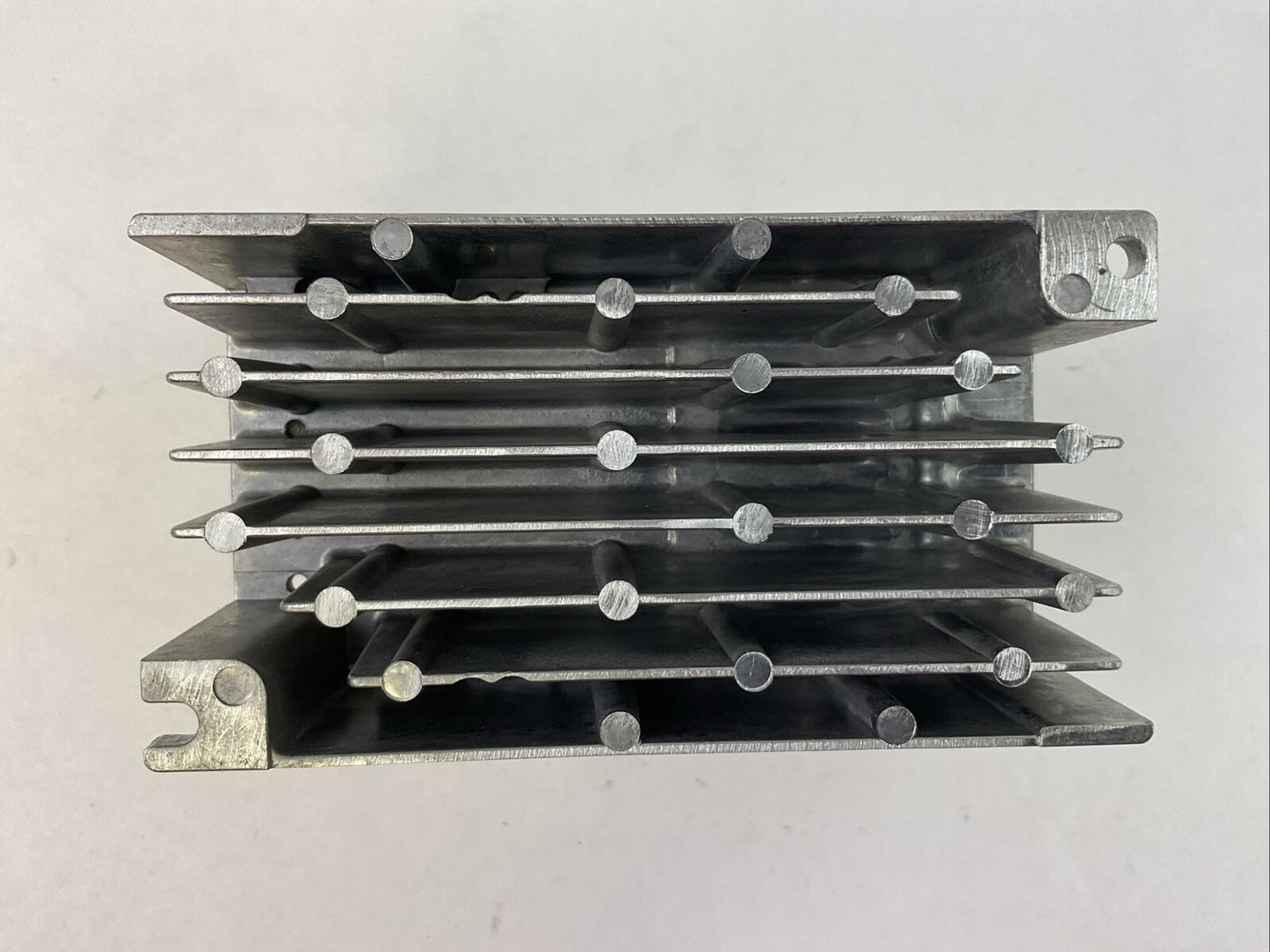 YASKAWA CIMR-V7AM20P4 AC DRIVE OUTPUT 3PH 0-230VAC 0-400HZ 3A INPUT 200-230VAC6