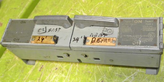 I-T-E V7A3211 - SAFETY SWITCH / TWIN PANELBOARD SWITCH - 240V, 30A, 3-POLE0