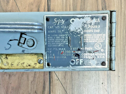ITE V2A3211 PANELBOARD SWITCH 30A 250V 3POLE 3PH 7 1/2HP2