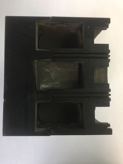 ITE SIEMENS FJ2-B200 CIRCUIT BREAKER 600VAC 250VDC 200AMP 2POLE4