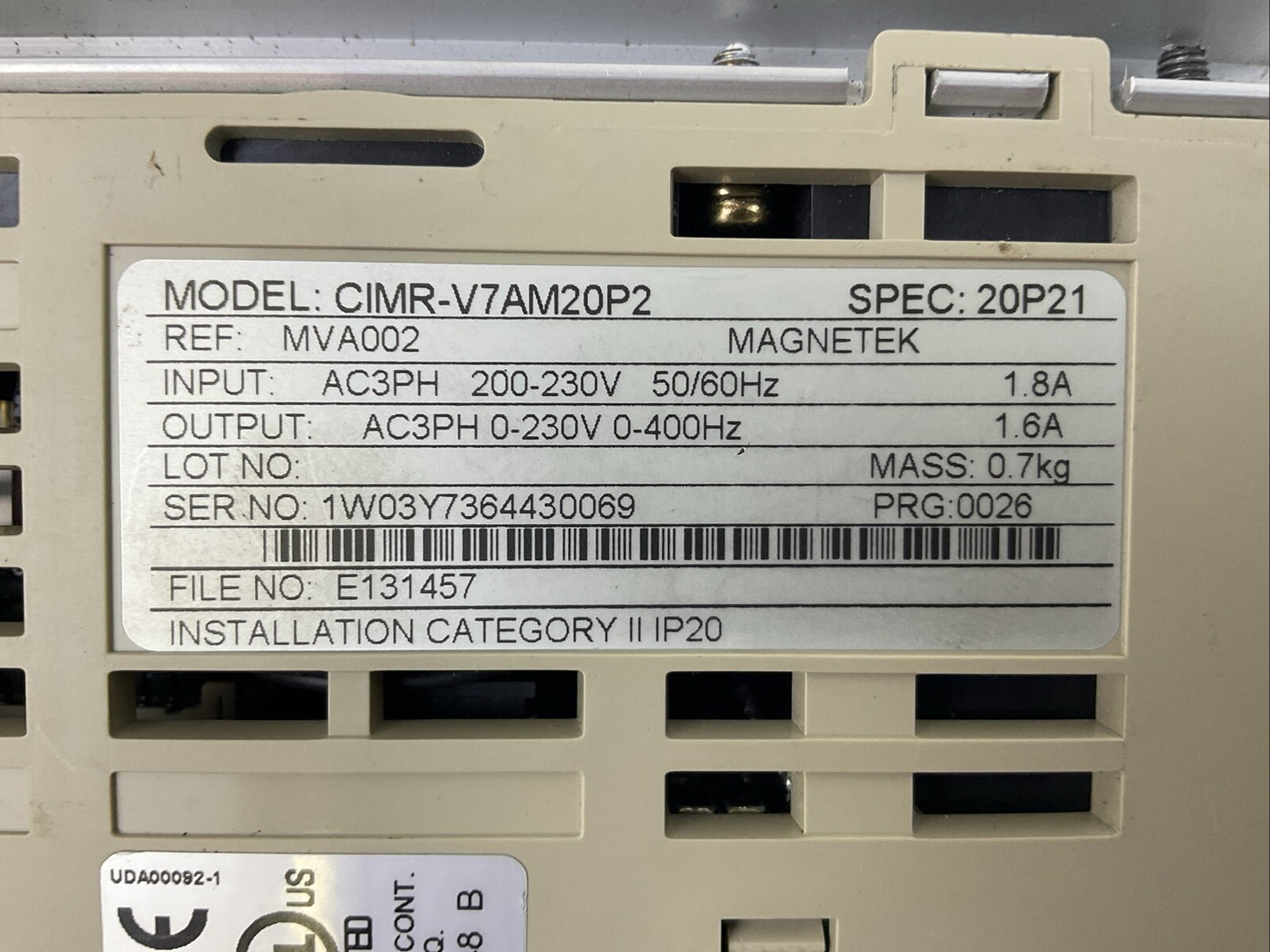 YASKAWA CIMR-V7AM20P2 AC DRIVE OUTPUT 3PH 0-230VAC 0-400HZ 1.6A INPUT 200-230VAC1