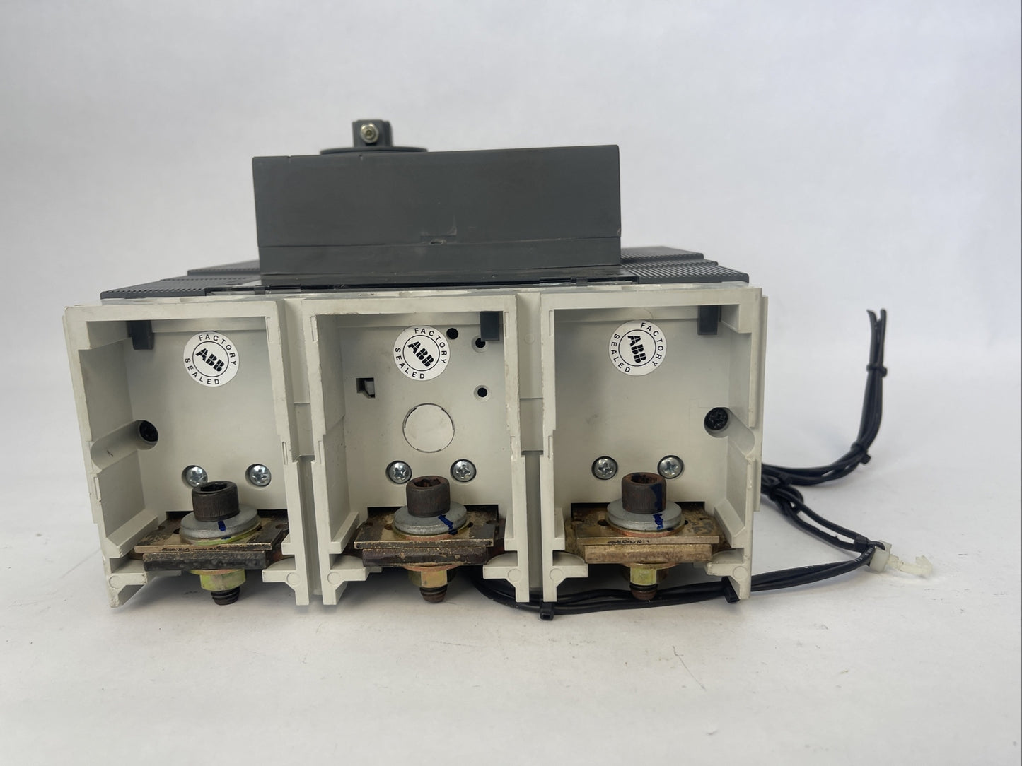 ABB S6N CIRCUIT BREAKER 600V 600AMP 3POLE SHUNT TRIP 24V3