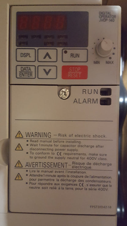 YASKAWA ELECTRIC CIMR-V7RU45P50 OUTPUT 0-460VAC 14.8A INPUT 380-460VAC 19.6A 3PH4