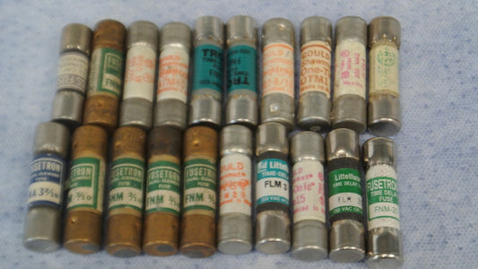 LOT of 20 ASSORTED MIDGET FUSES 3/10A to 30A / SEE LIST BELOW / NEW SURPLUS0