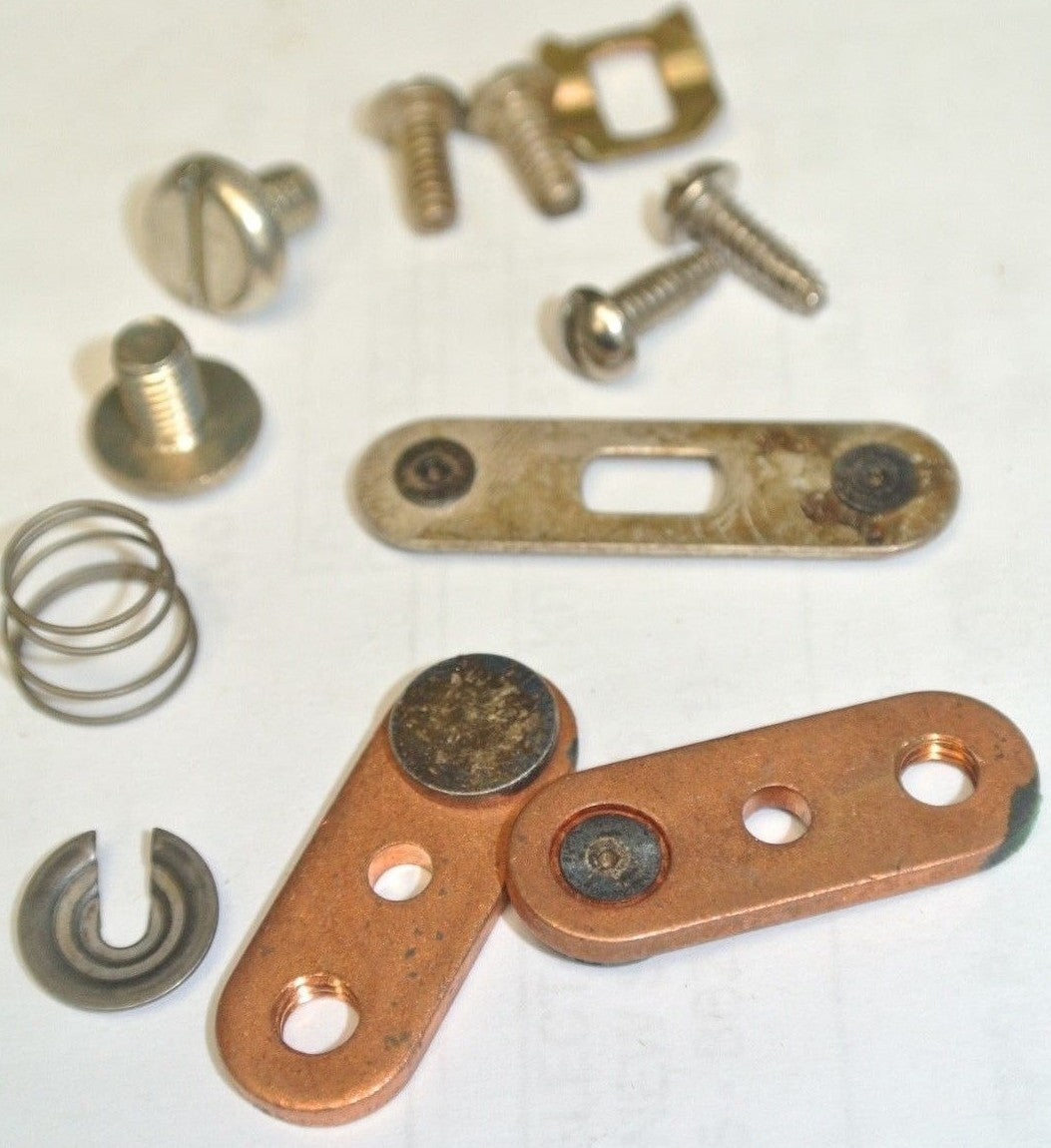 ARROW-HART 32000-301-A CONTACT KIT / 1-POLE / NEW SURPLUS / 32000-301A4