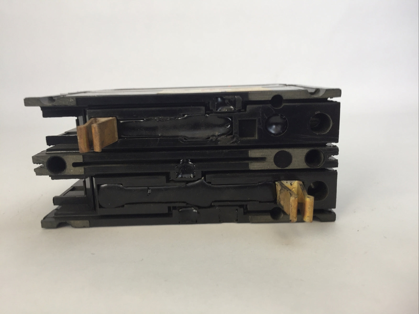 FPE 2220 CIRCUIT BREAKER NE-S FRAME 2POLE 20A 240VAC 125-250VDC FEDERAL PACIFIC5