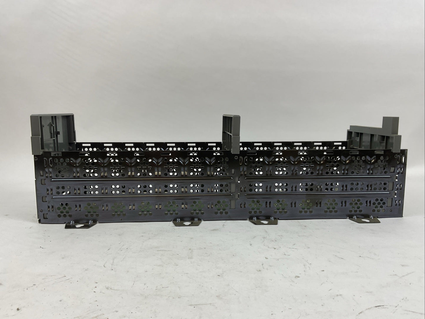 ALLEN BRADLEY 1746-A13 SER B SLC 500 13-SLOT RACK3