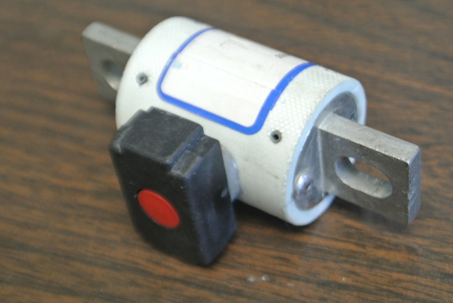 FERRAZ-SHAWMUT A025R200IL PROTISTOR FUSE / 250V / 200A / R200885CF00 NEW SURPLUS3