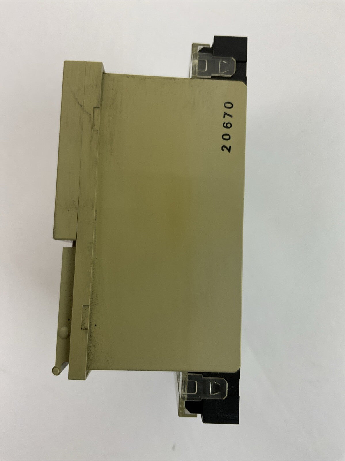 OMRON H8PS-8AF CAM POSTIONER SOURCE 24VDC 4.8W OUTPUT 100mA 30VDC2