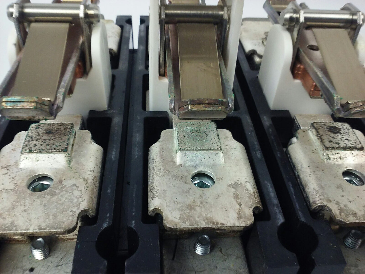 ABB EH450 CONTACTOR,  600V, 3PH, 525A, 400H.P., 3P, 355KW, EH, USED10