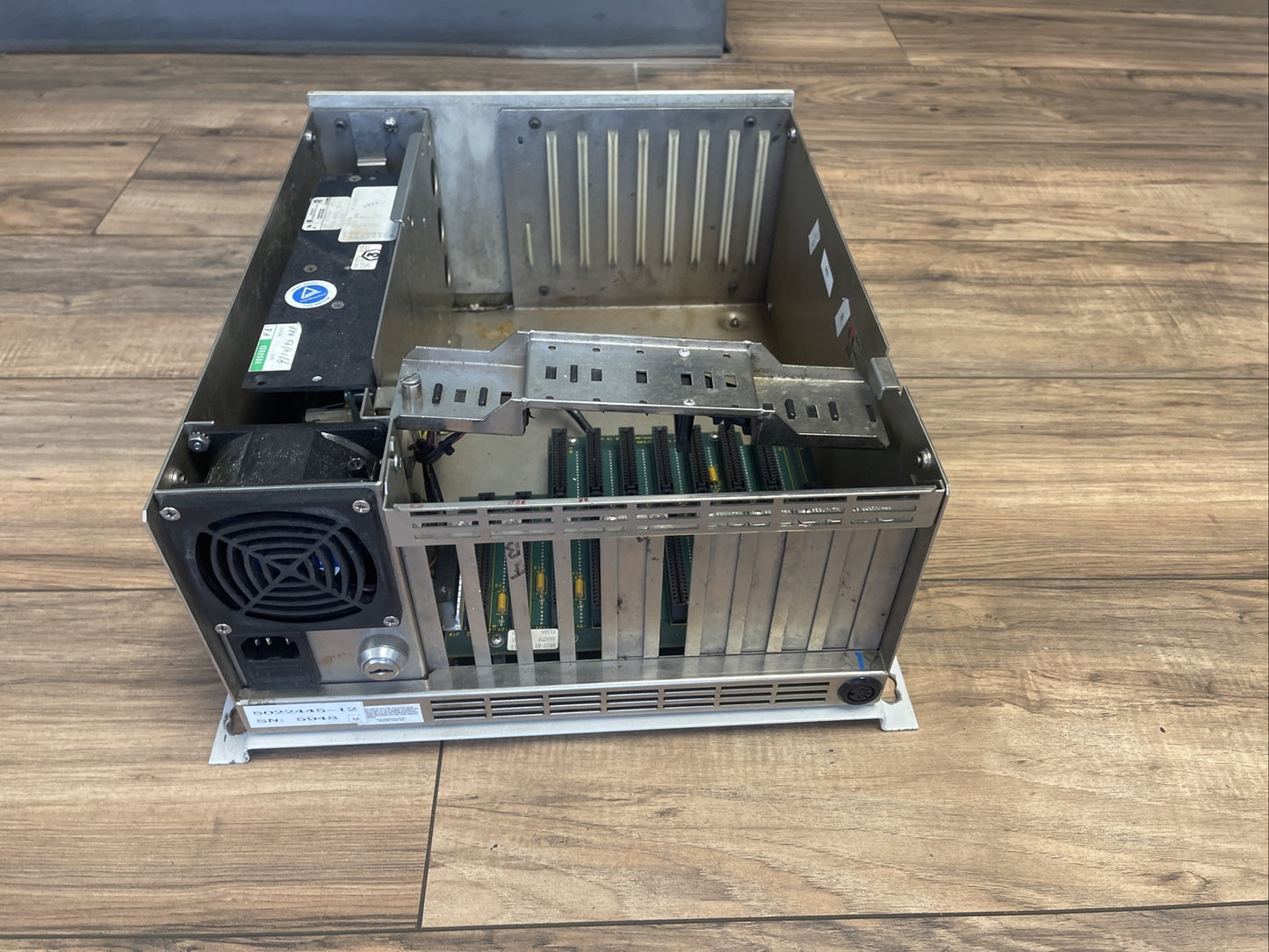 TEXAS MICROSYSTEMS 5022445-12 PLC CHASSIS WITH QT4A1 POWER SUPPLY 115/230VAC4