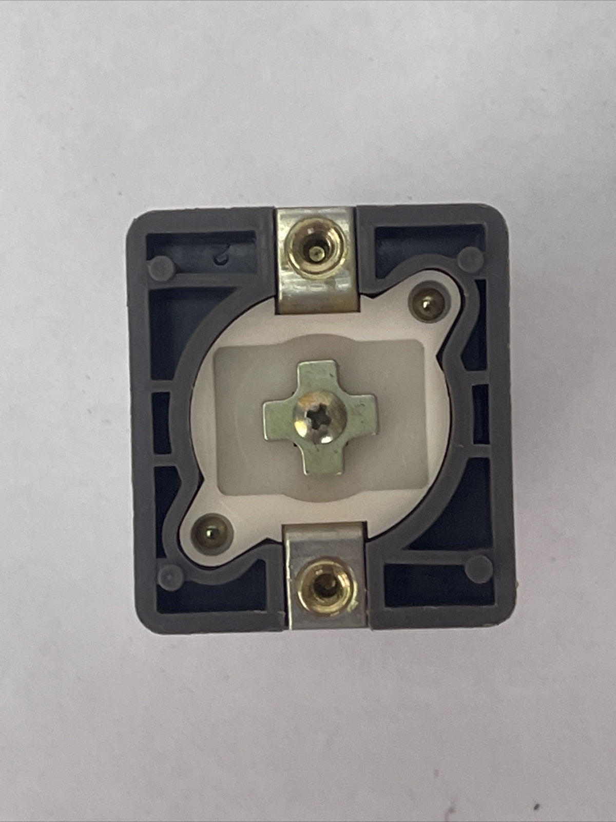 IDEC ELR1/EPRPT PILOT LIGHT NO BULB 120V LAMP5