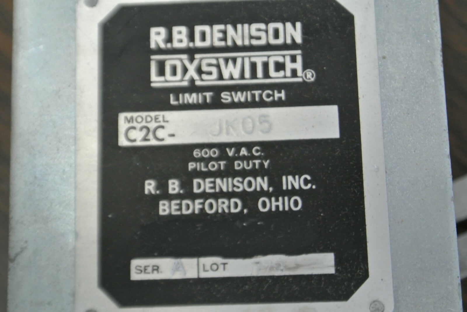 GOULD / R.B. DENISON C2C JK05 LoxSwitch LIMIT SWITCH / 600VAC / NEW SURPLUS1