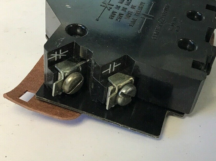 GENERAL ELECTRIC CR305X100C AUXILIARY CONTACT FOR SIZE 0 & 14