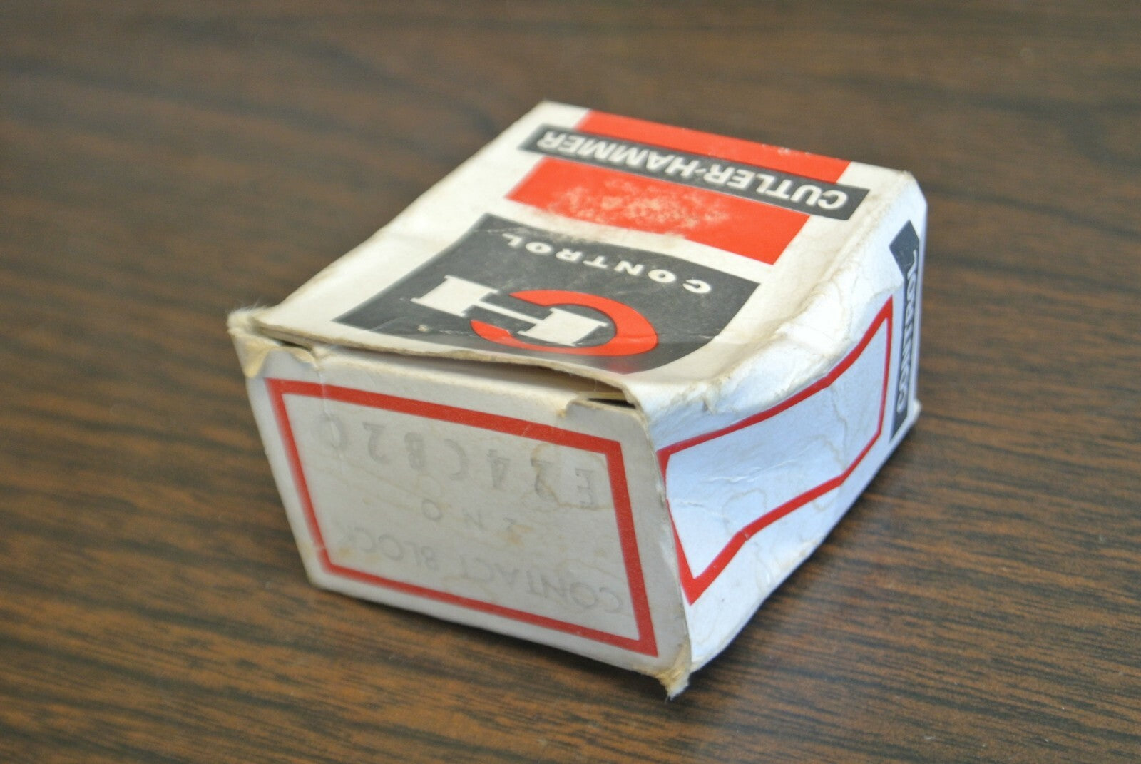 CUTLER-HAMMER E24CB20 CONTACT BLOCK / 2 N.O. CONTACTS / NEW SURPLUS5