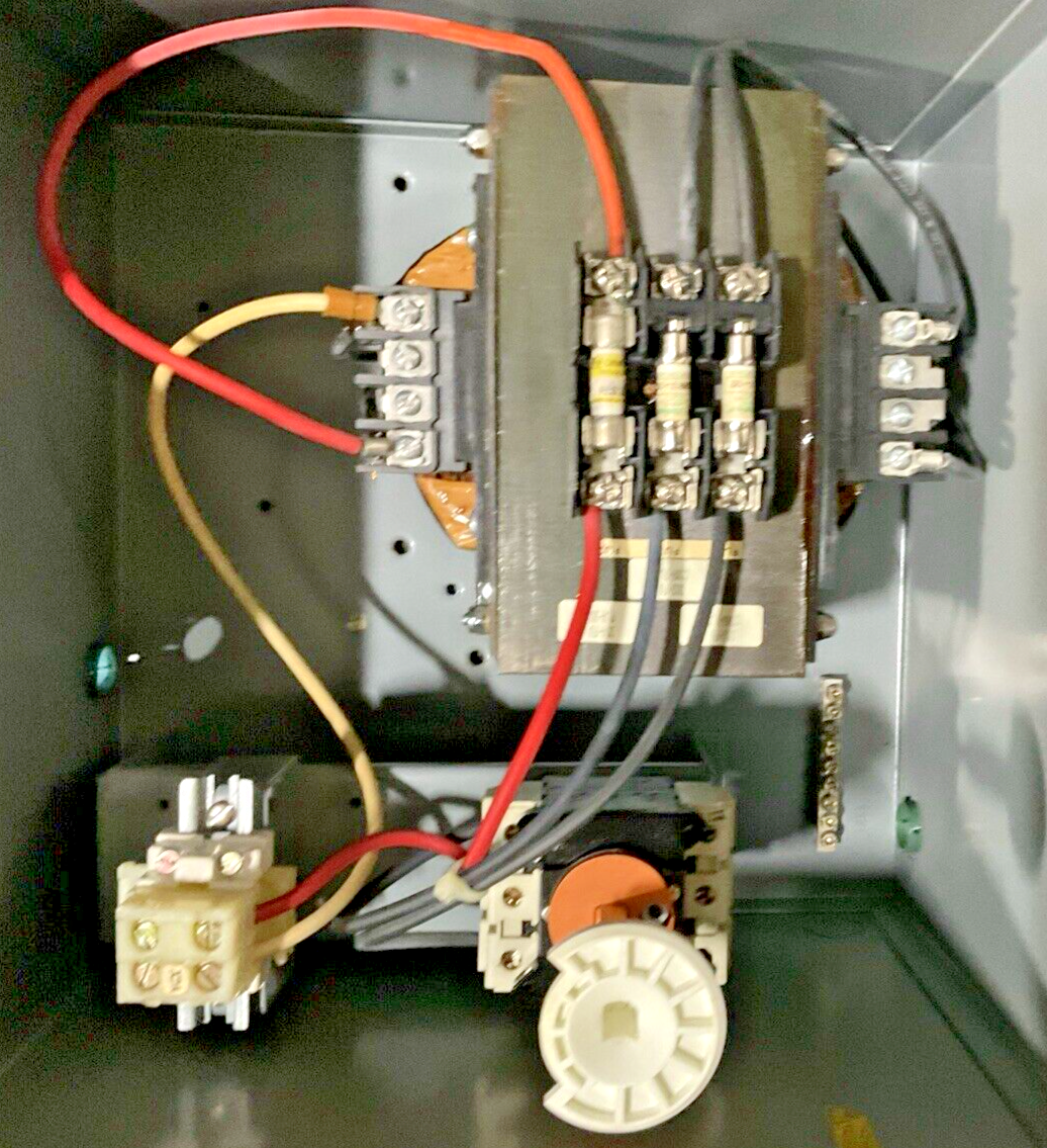 SQUARE D SK2000G2 TRANSFORMER DISCONNECT SER.A 600VAC 50/60HZ 17.39A4