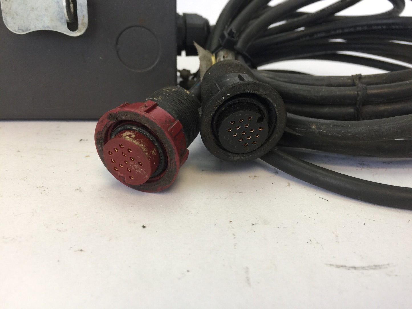 STI MS/FS43CNTRL-B2-E-AC1 LIGHT CURTAIN CONTROLLER 115VAC MS4320B2-AC1-15X-05R-E5