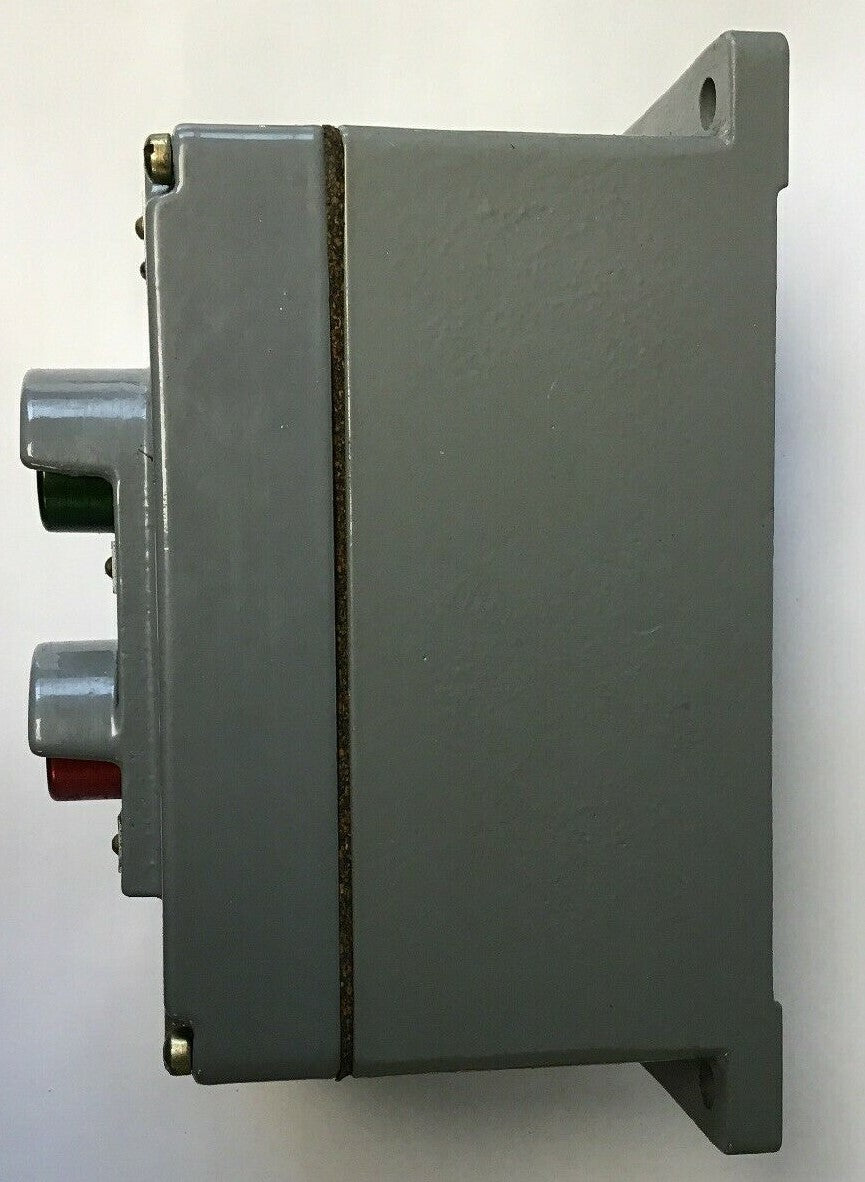 FURNAS 50HA2E2 PUSH BUTTON CONTROL/2 BUTTON 600VAC 4