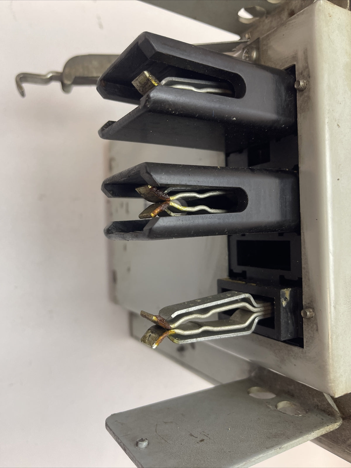 GE FVK361WR BUSWAY FLEX-A-PLUG STYLE 4 30AMP 600V 3PH 3W 20HP PLUG-IN DEVICE2