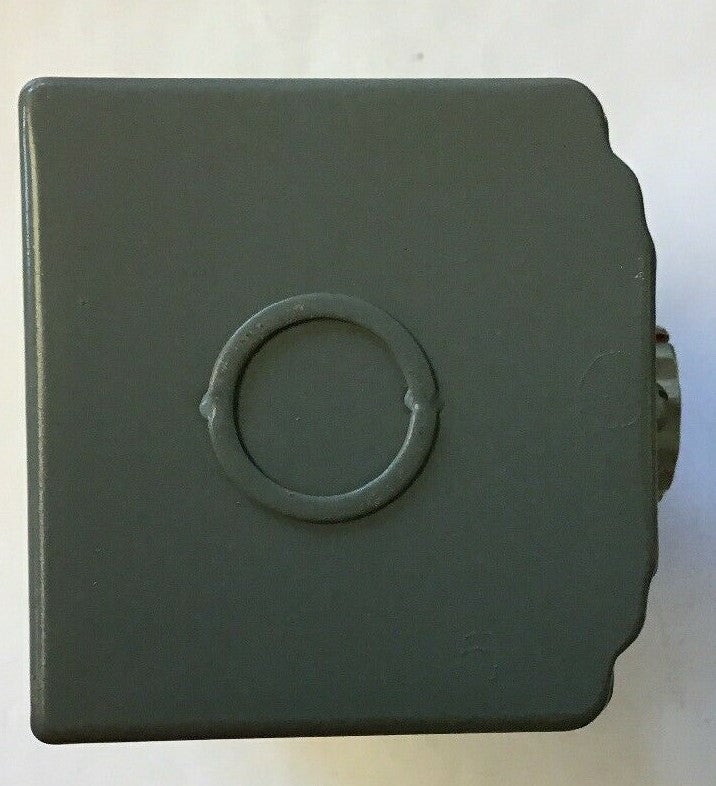 CUTLER HAMMER 10250H1051C PUSHBUTTON STATION START-STOP-JOG-ON 2BUTTON5