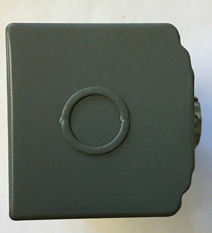 CUTLER HAMMER 10250H1051C PUSHBUTTON STATION START-STOP-JOG-ON 2BUTTON5