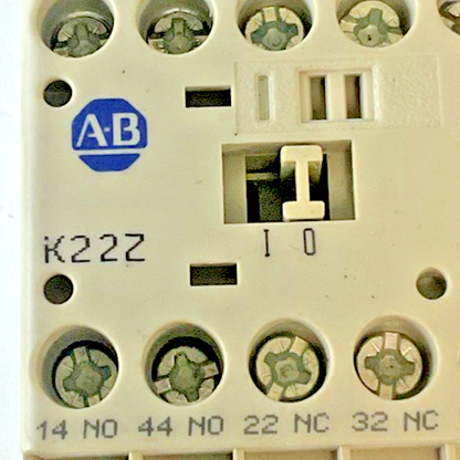 ALLEN BRADLEY 700-K22Z-*  CONTROL RELAY SER.B 600VAC 10A ****LOTOF2****3